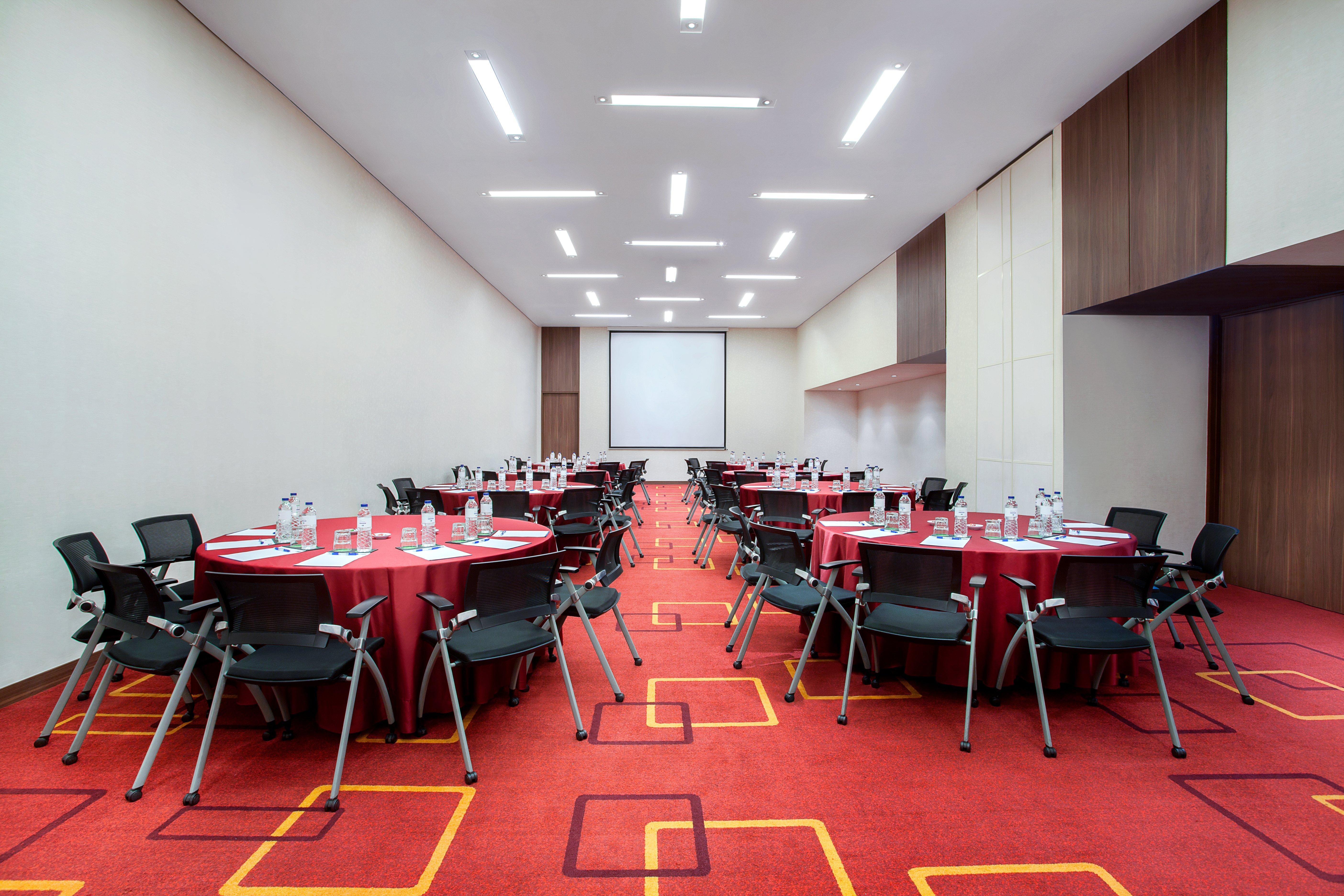 Holiday Inn Express Jakarta Pluit Citygate By Ihg Buitenkant foto